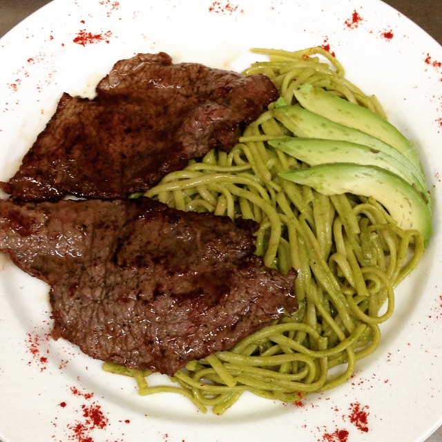 Tallarin Verde con Bistec
El Fogon Special (April 9-12th).
This is much more than a linguini with pesto sauce. Peruvians love their more creamy, spinach-basil pesto version accompanied by thin-cut grilled steak and avocado slices. Yum!
#elfogonto #toronto #restaurant #peru #foodie #foodpost #wychwood #stclairwest #pasta #thisfood
